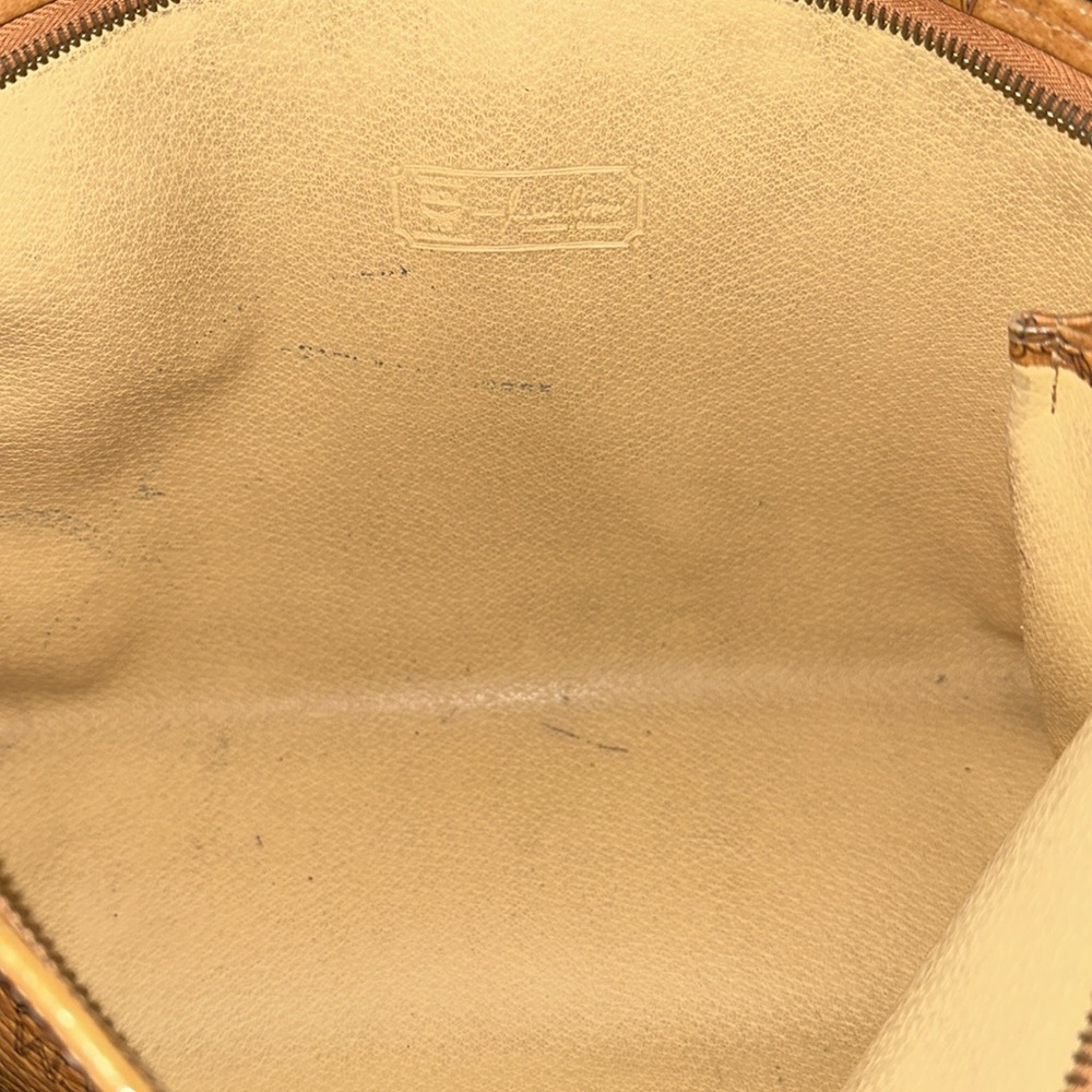 Authentic MCM Clutch. Very Clean inside. - Picture 5 of 5